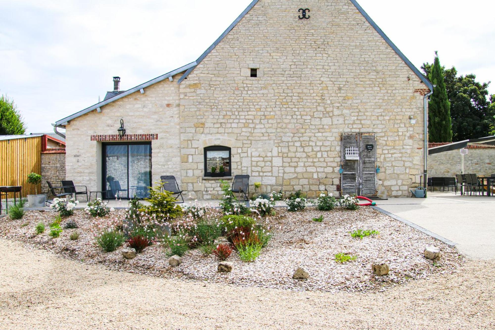 Gite La Petite Ferme Clermont-les-Fermes Bagian luar foto